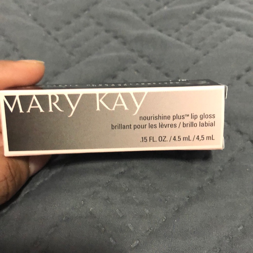 Lip gloss